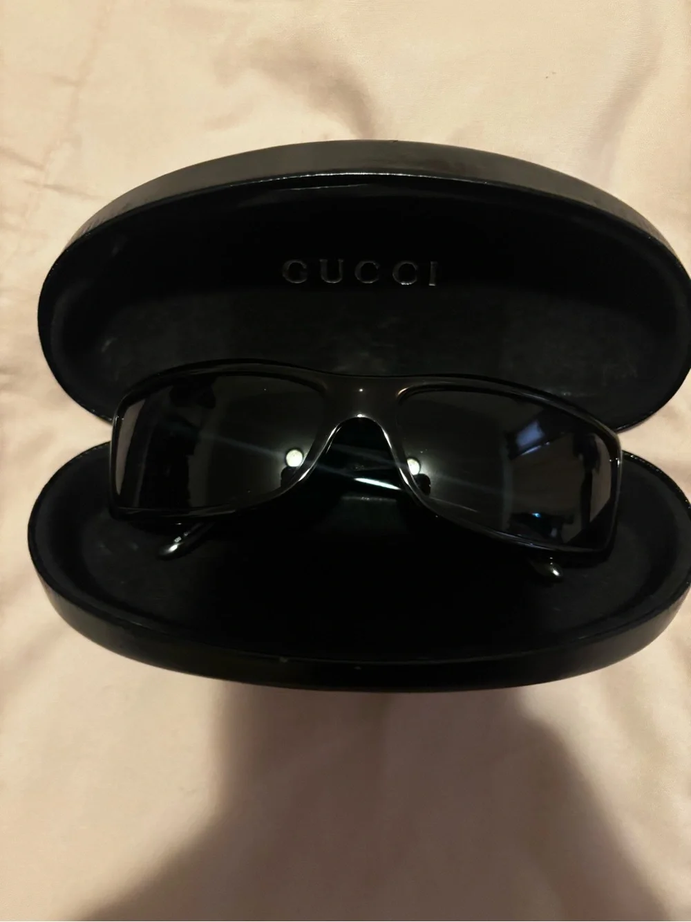 Gucci Women's Rectangular Sunglasses in Dark Brown/Black